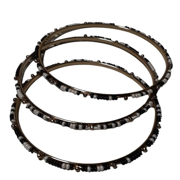 Beaded 3 Bangle Bracelets Stack Black and White over Gold-Tone Metal - Picture 3 of 5